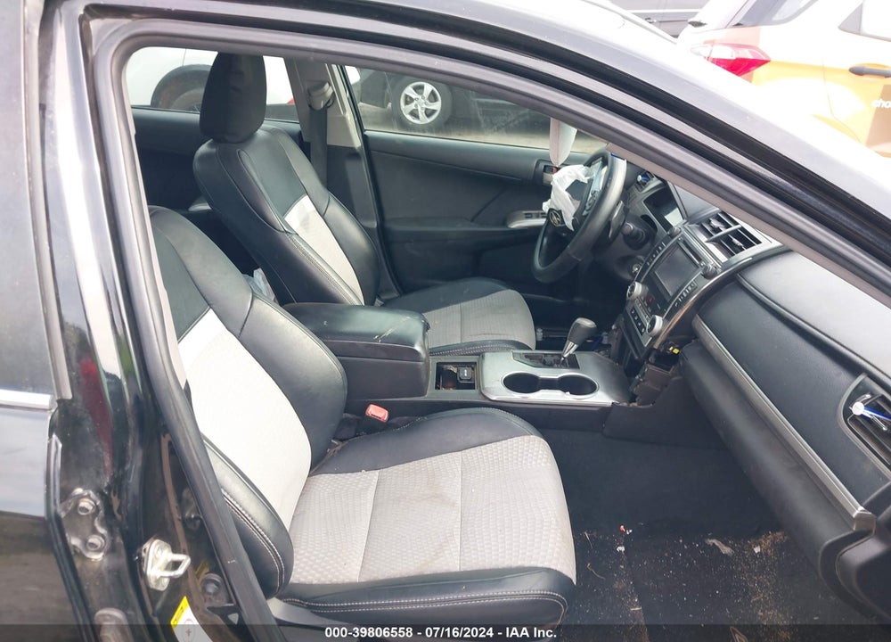 2014 TOYOTA CAMRY SE VIN: 4T1BF1FK3EU410874