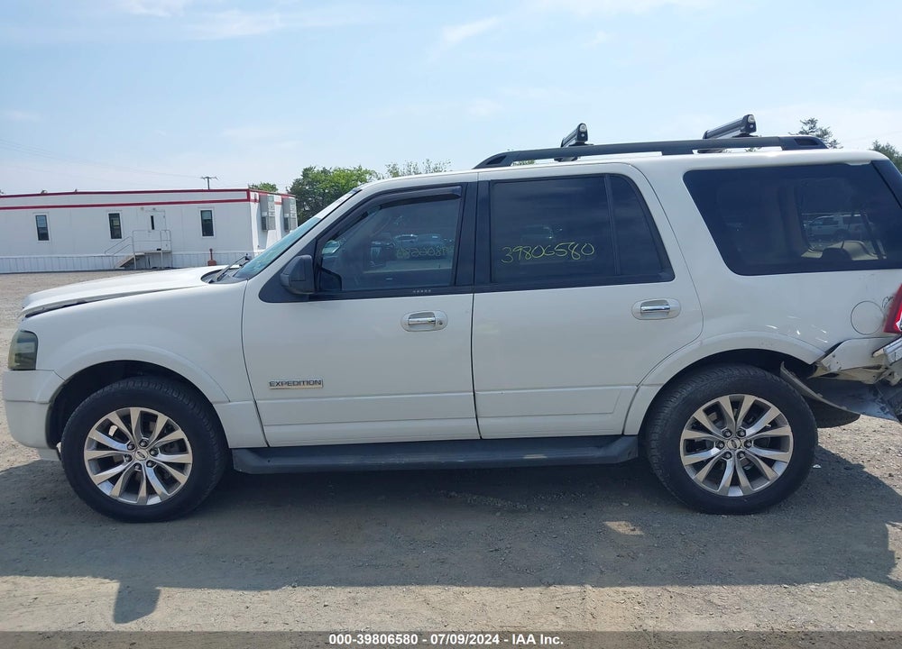 2008 FORD EXPEDITION XLT VIN: 1FMFU16598LA20521