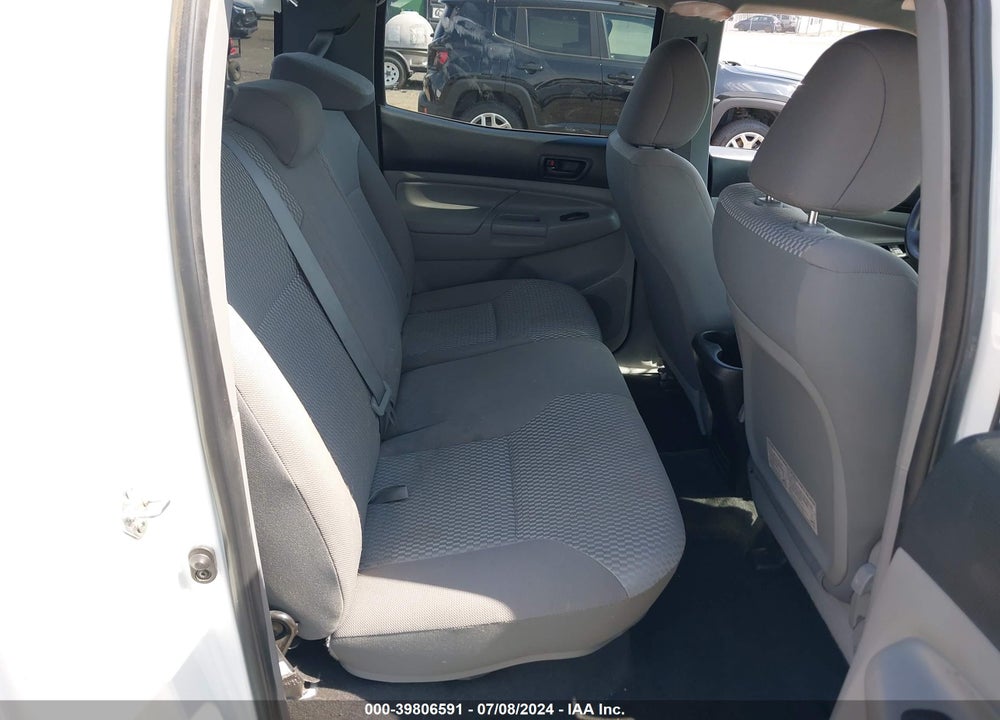 2015 TOYOTA TACOMA BASE V6 VIN: 5TFLU4EN2FX114076