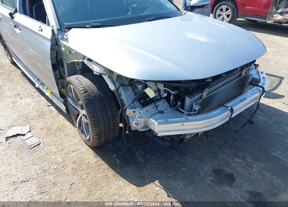 2022 HONDA CIVIC TOURING VIN: 2HGFE1F97NH307810
