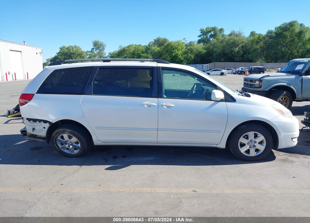 2004 TOYOTA SIENNA XLE VIN: 5TDZA22C34S181749