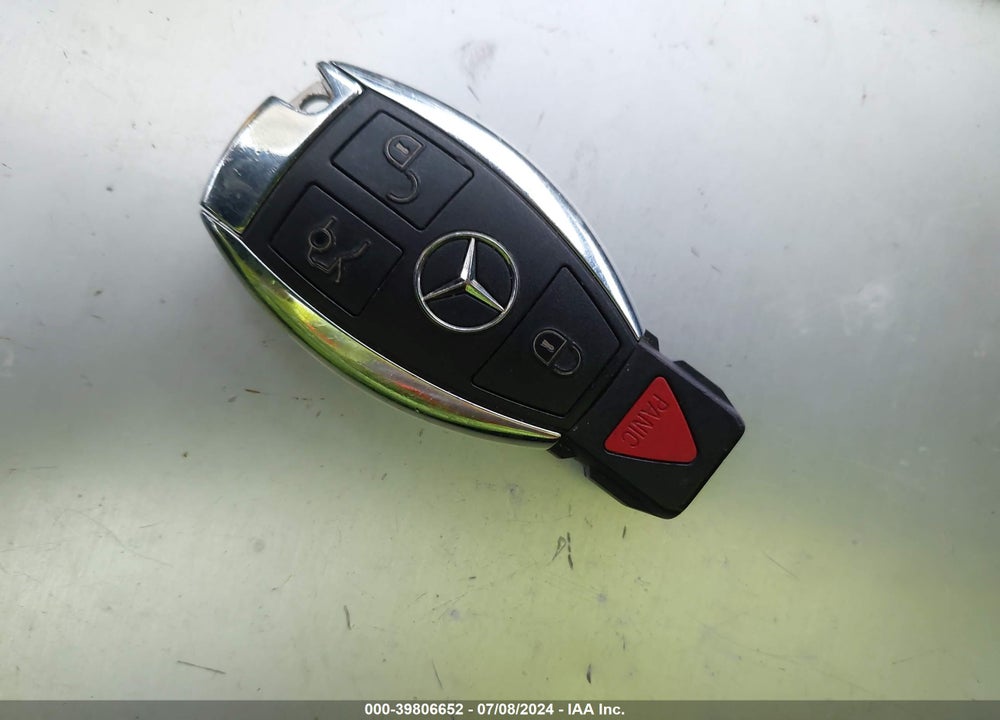 2016 MERCEDES-BENZ S 550 4MATIC VIN: WDDUG8FB9GA256507