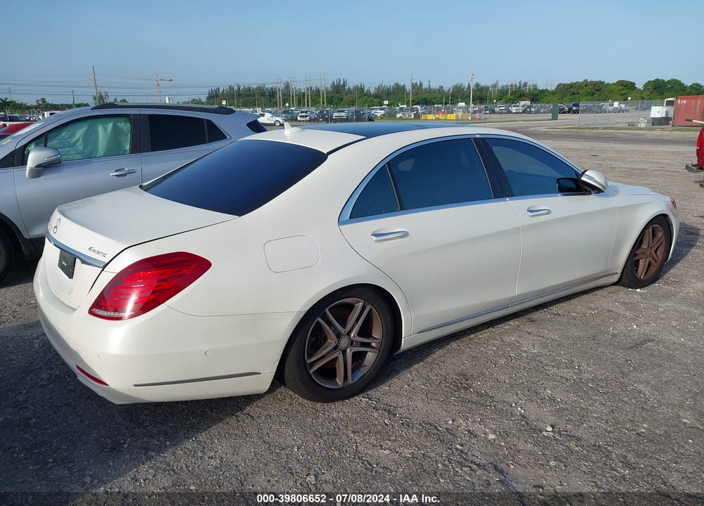 2016 MERCEDES-BENZ S 550 4MATIC VIN: WDDUG8FB9GA256507