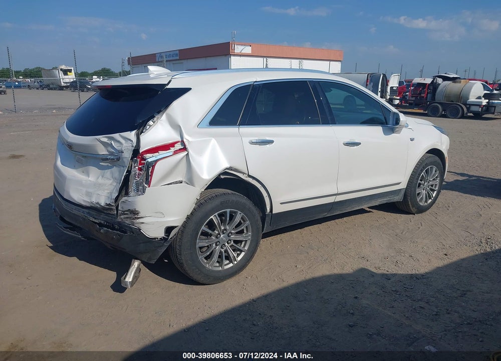2017 CADILLAC XT5 LUXURY VIN: 1GYKNBRS3HZ204318