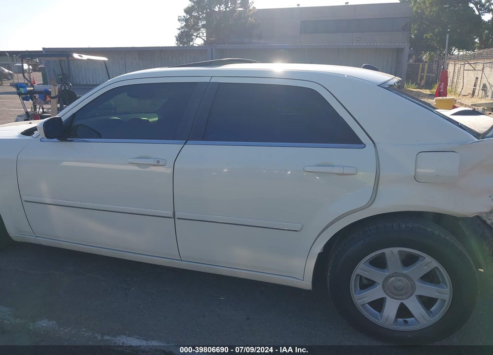2005 CHRYSLER 300 TOURING VIN: 2C3AA53G85H592391