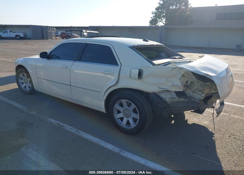 2005 CHRYSLER 300 TOURING VIN: 2C3AA53G85H592391