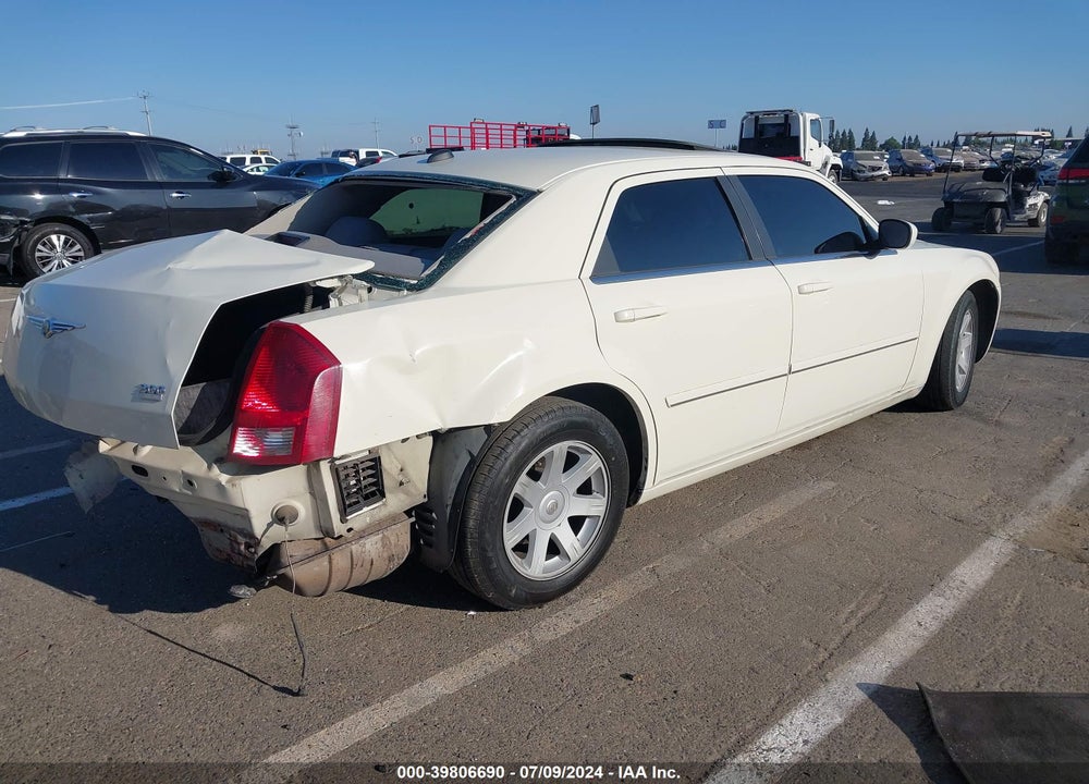 2005 CHRYSLER 300 TOURING VIN: 2C3AA53G85H592391