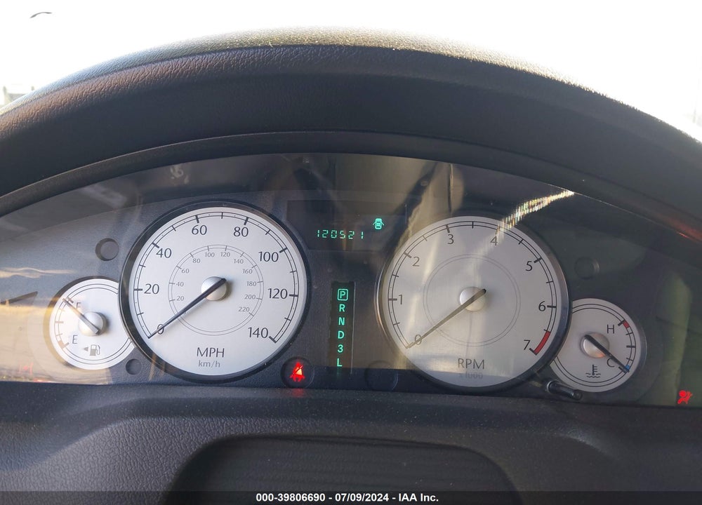 2005 CHRYSLER 300 TOURING VIN: 2C3AA53G85H592391