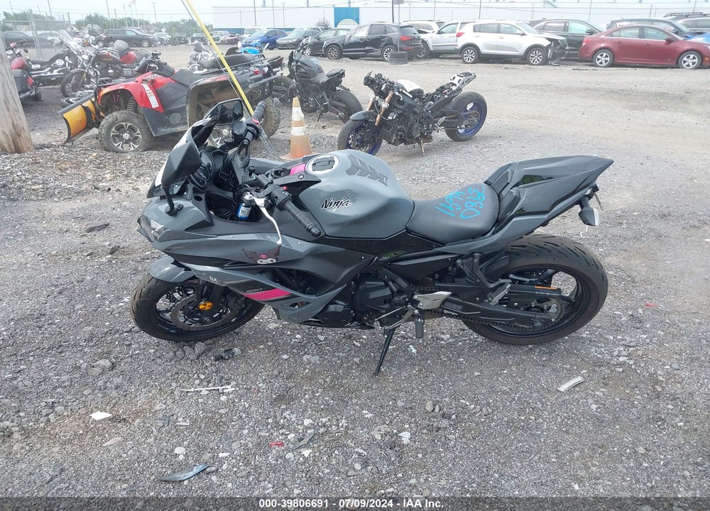 2018 KAWASAKI EX650 F VIN: JKAEXEK19JDA26186