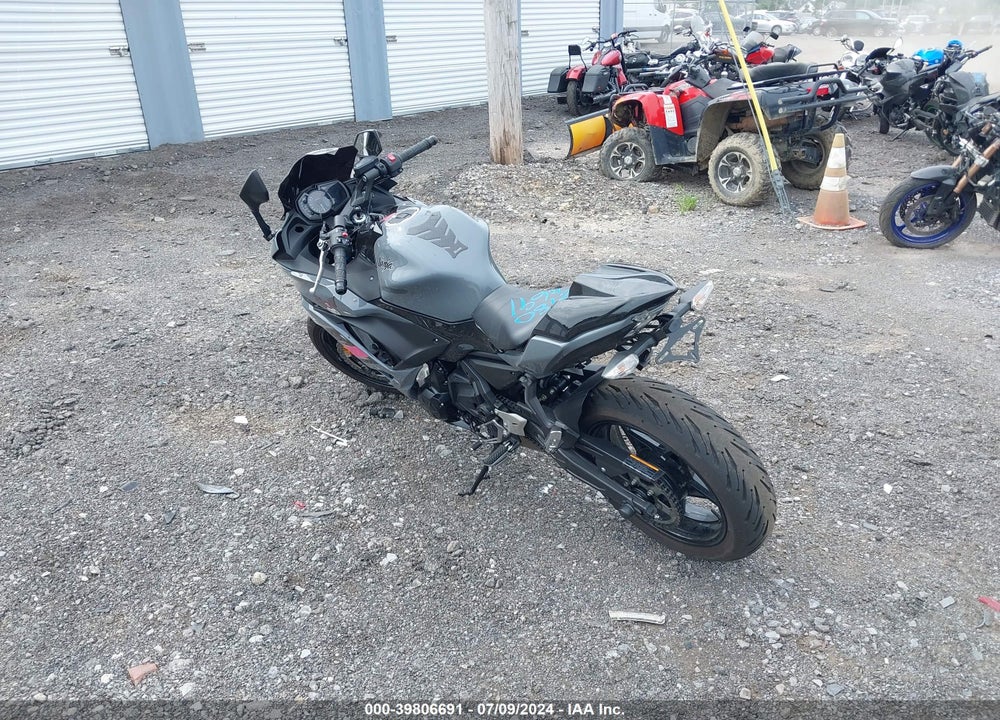 2018 KAWASAKI EX650 F VIN: JKAEXEK19JDA26186