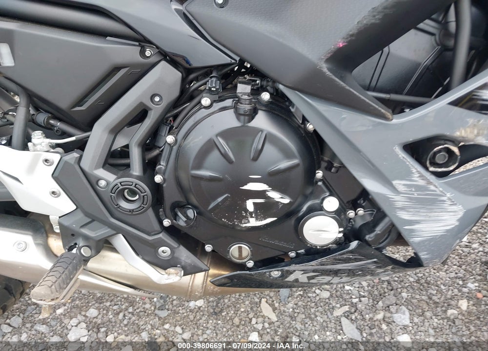 2018 KAWASAKI EX650 F VIN: JKAEXEK19JDA26186