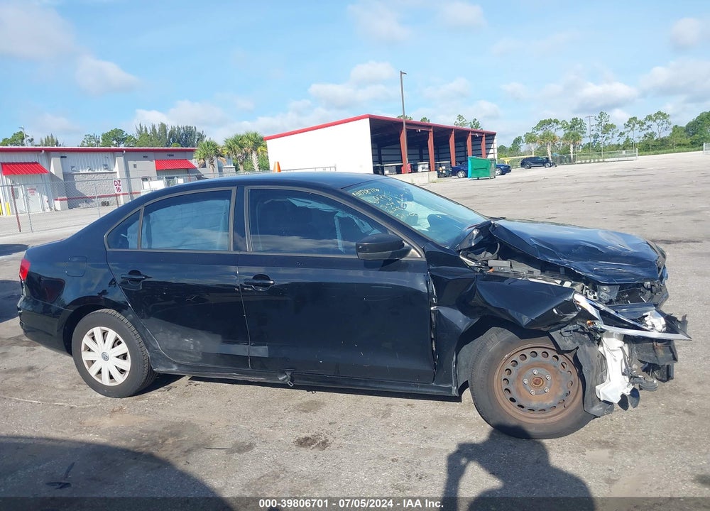 2015 VOLKSWAGEN JETTA 2.0L S VIN: 3VW2K7AJ8FM261043