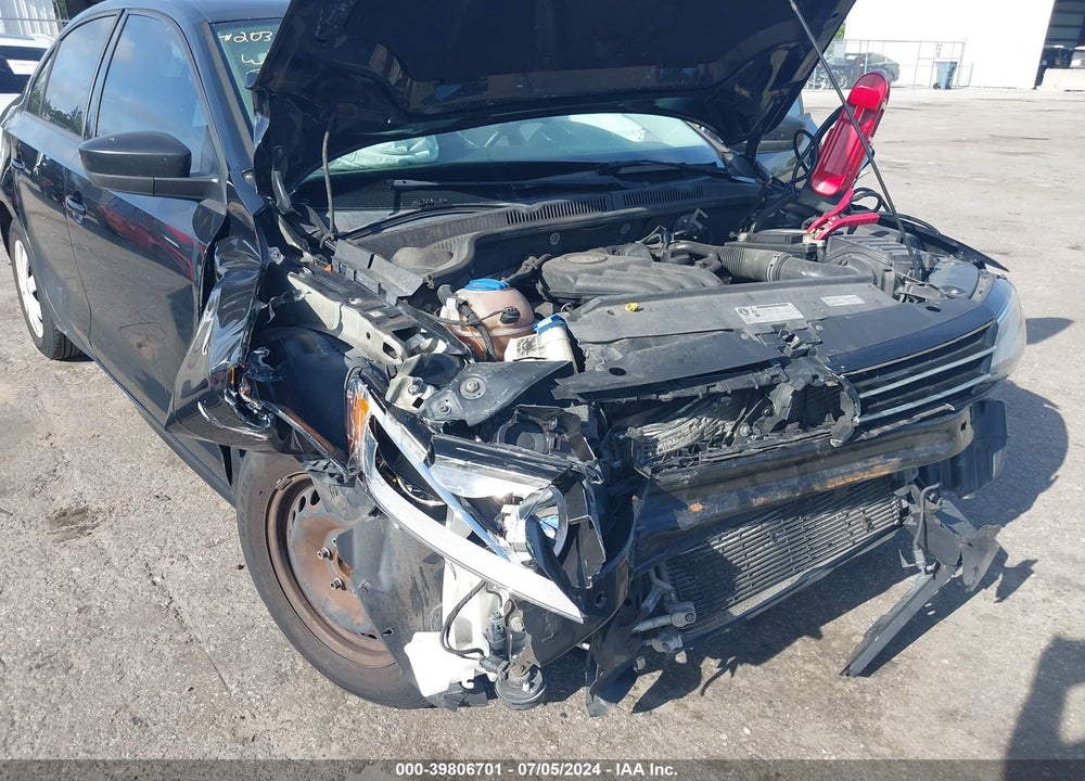 2015 VOLKSWAGEN JETTA 2.0L S VIN: 3VW2K7AJ8FM261043