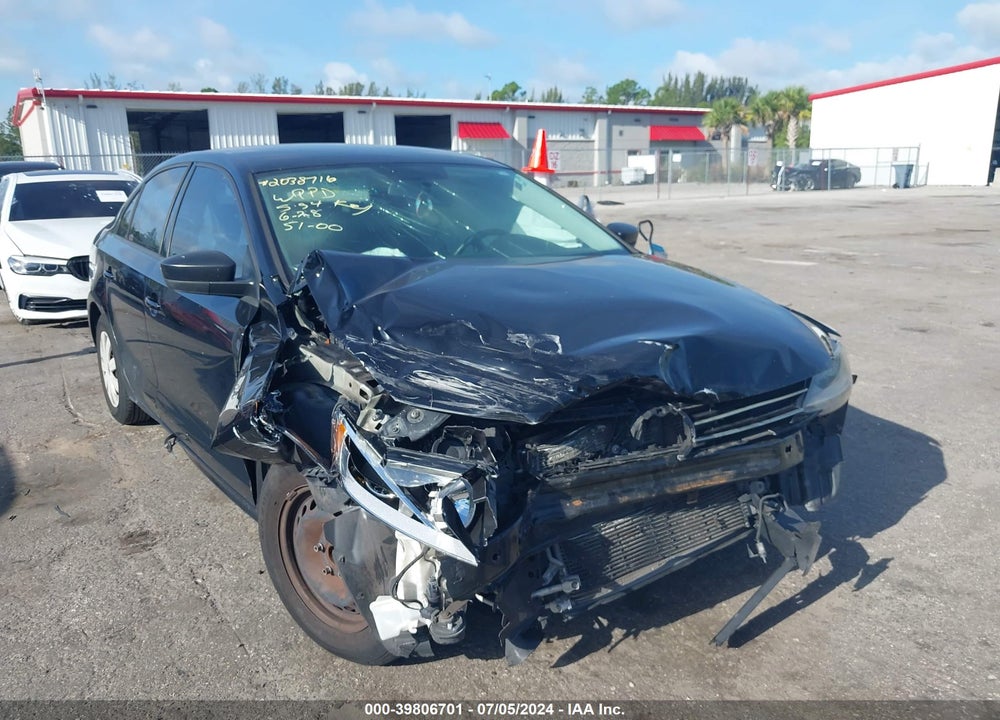2015 VOLKSWAGEN JETTA 2.0L S VIN: 3VW2K7AJ8FM261043