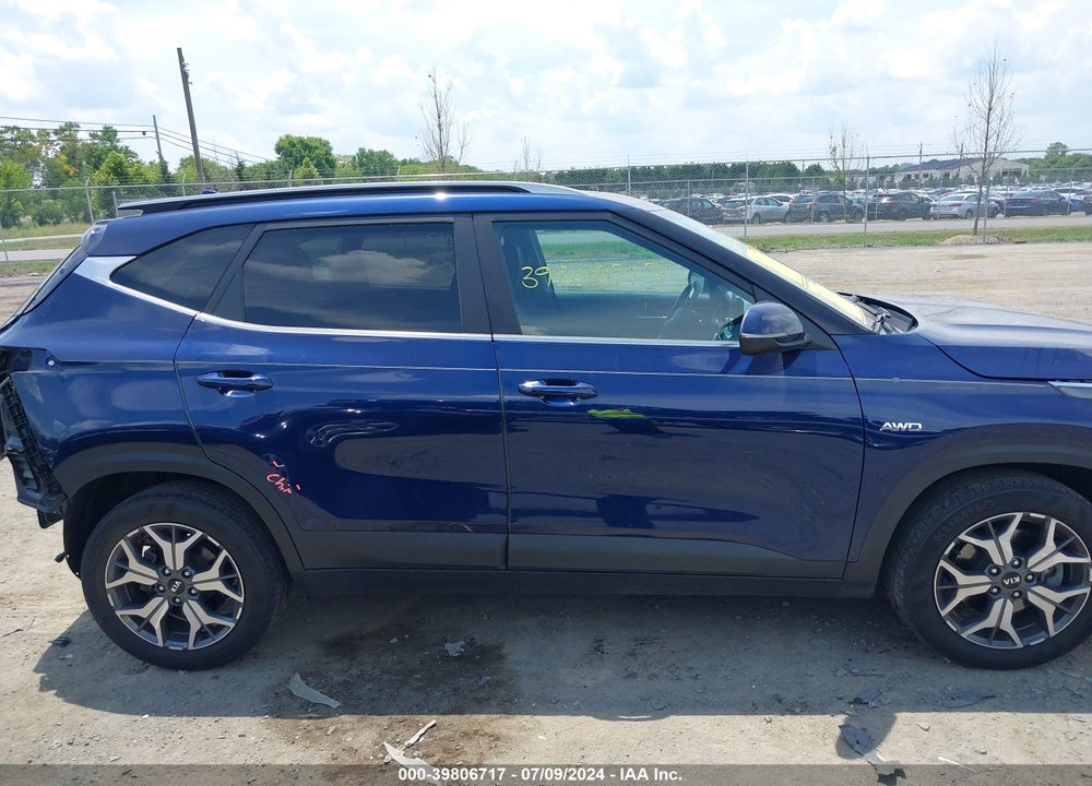 2021 KIA SELTOS EX VIN: KNDERCAA8M7187330