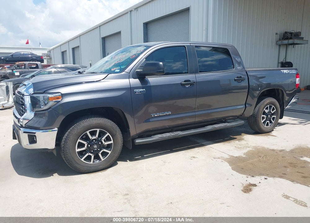 2018 TOYOTA TUNDRA SR5 5.7L V8 VIN: 5TFDY5F16JX690224