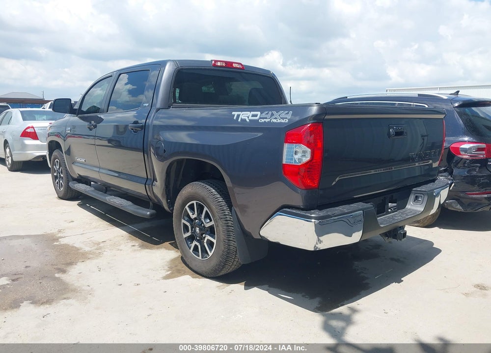 2018 TOYOTA TUNDRA SR5 5.7L V8 VIN: 5TFDY5F16JX690224