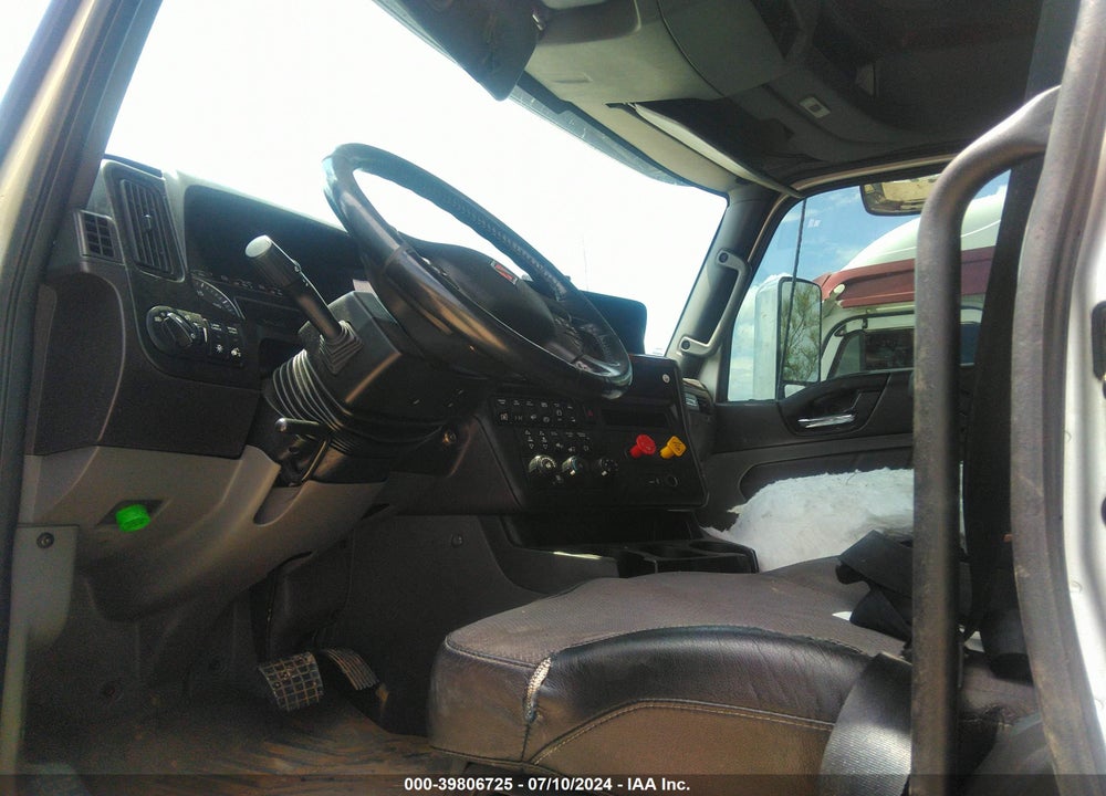 2019 INTERNATIONAL LT VIN: 3HSDZAPR0KN254052