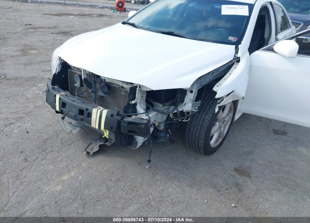 2008 TOYOTA CAMRY SE VIN: 4T1BE46K38U765472