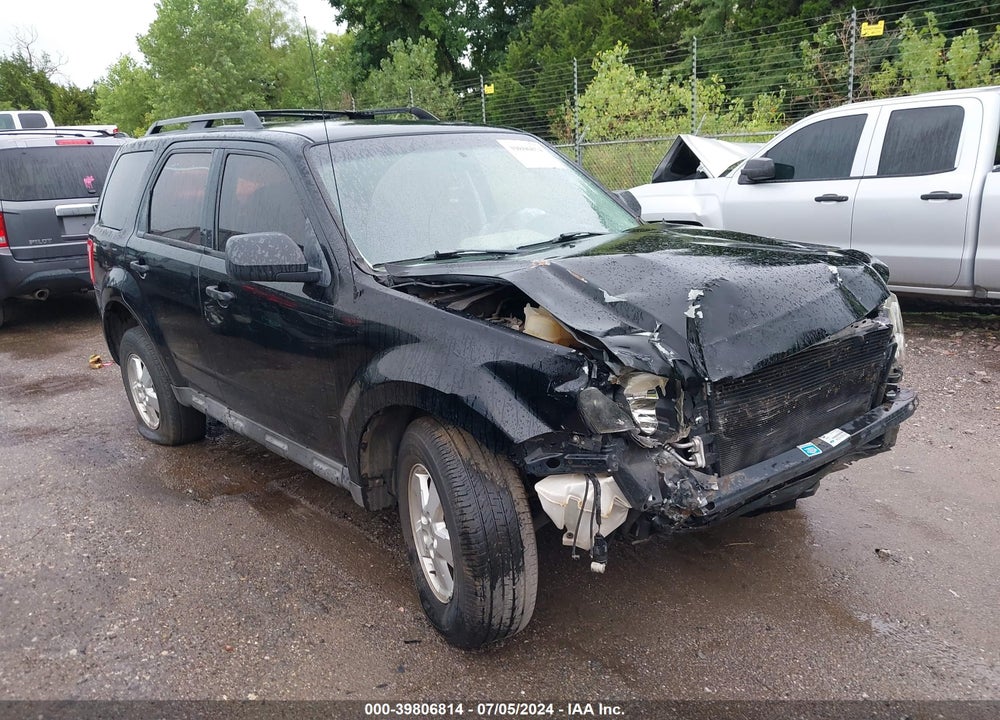 2010 FORD ESCAPE XLS VIN: 1FMCU0C70AKD07258