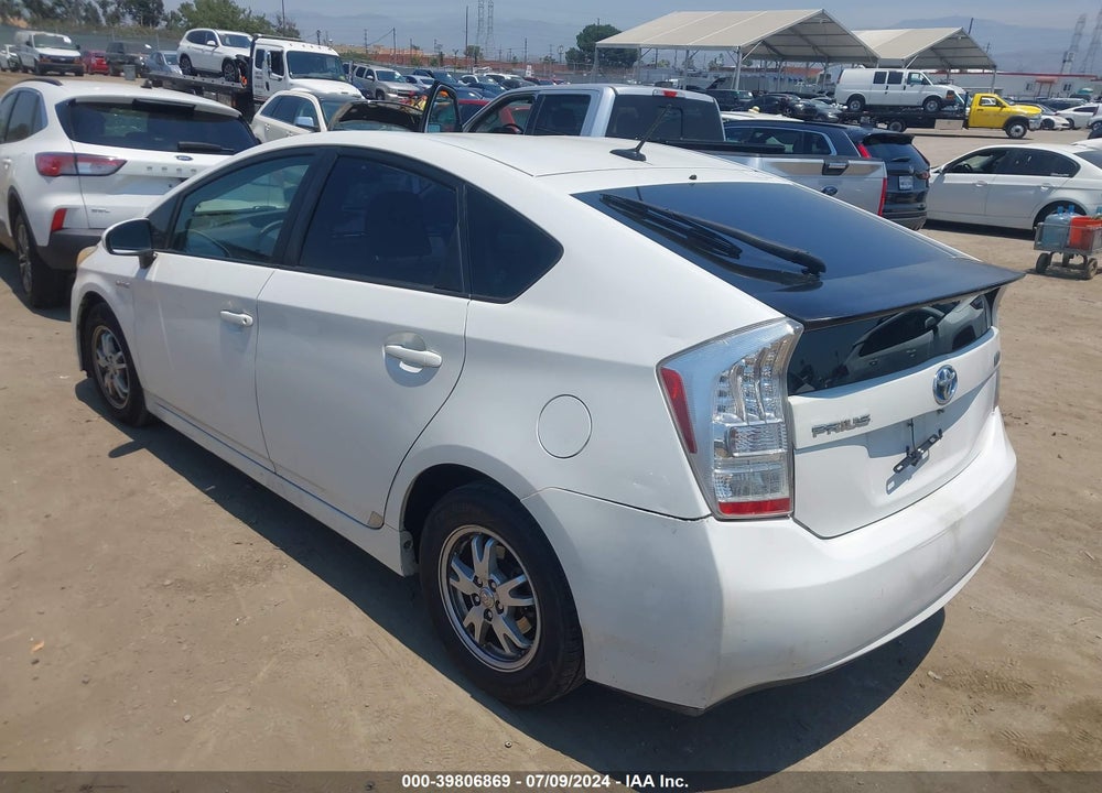 2011 TOYOTA PRIUS TWO VIN: JTDKN3DU5B0250295