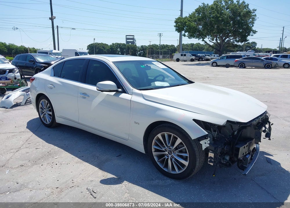 2018 INFINITI Q50 3.0T LUXE VIN: JN1EV7AP5JM361474