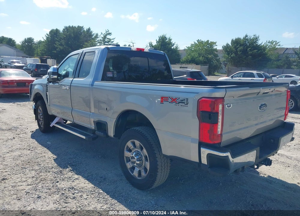 2024 FORD F-250 LARIAT VIN: 1FT8X2BN6REC44688