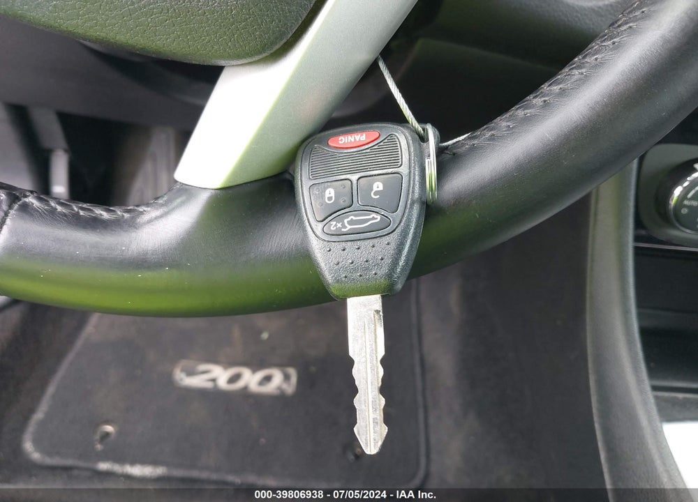 2013 CHRYSLER 200 TOURING VIN: 1C3CCBBB2DN763200