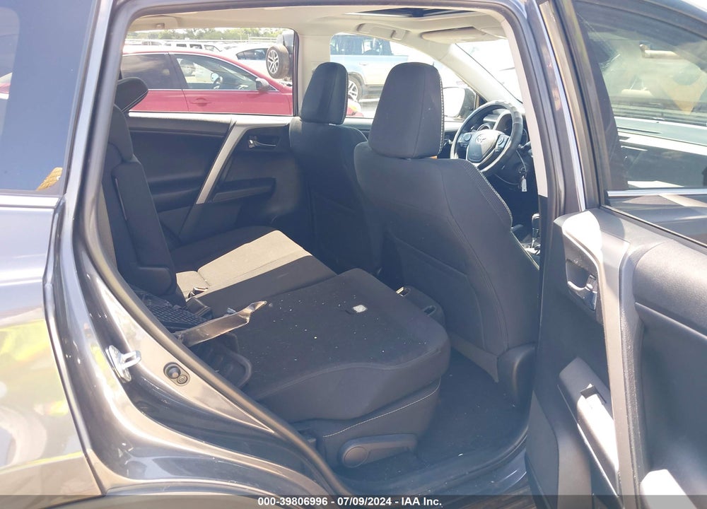 2017 TOYOTA RAV4 XLE VIN: 2T3WFREV0HW377808