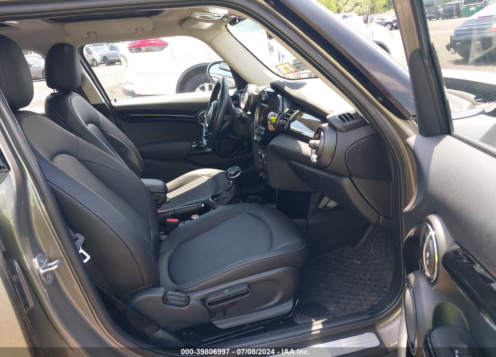 2019 MINI HARDTOP VIN: WMWXU1C51K2F82116