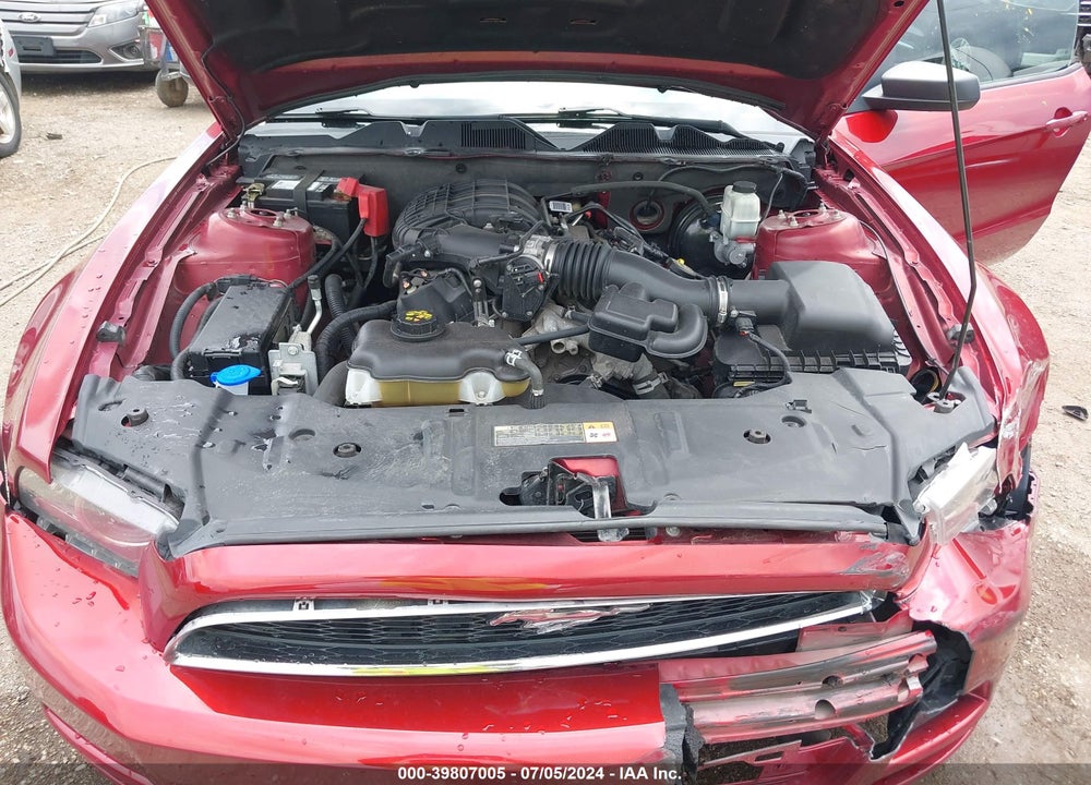 2014 FORD MUSTANG V6 VIN: 1ZVBP8AM6E5331600