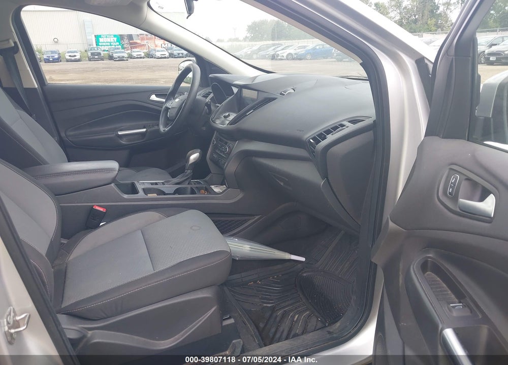 2019 FORD ESCAPE SE VIN: 1FMCU9GD5KUA69675