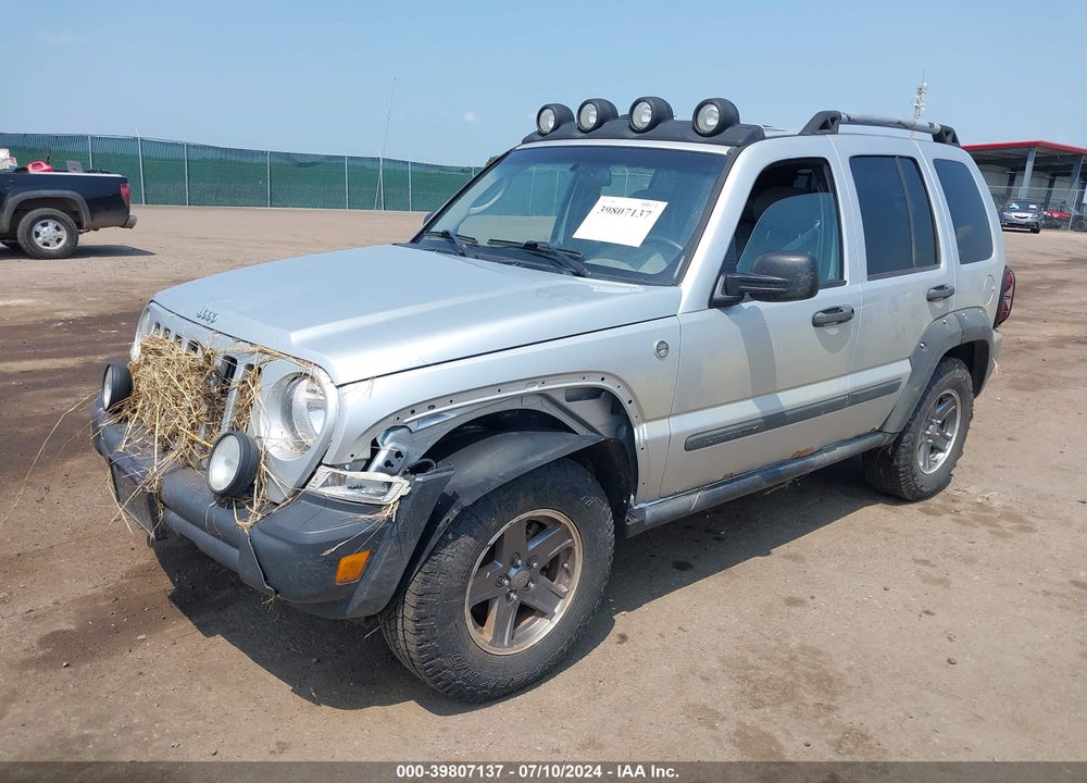 2005 JEEP LIBERTY RENEGADE VIN: 1J4GL38K95W582014