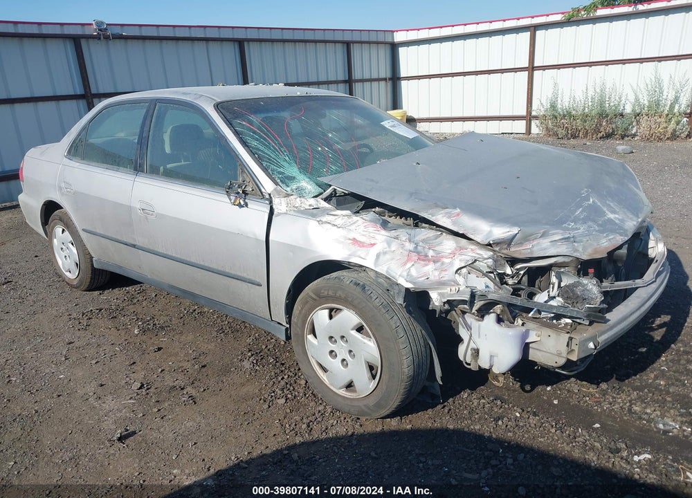 1998 HONDA ACCORD LX V6 VIN: 1HGCG1642WA030999