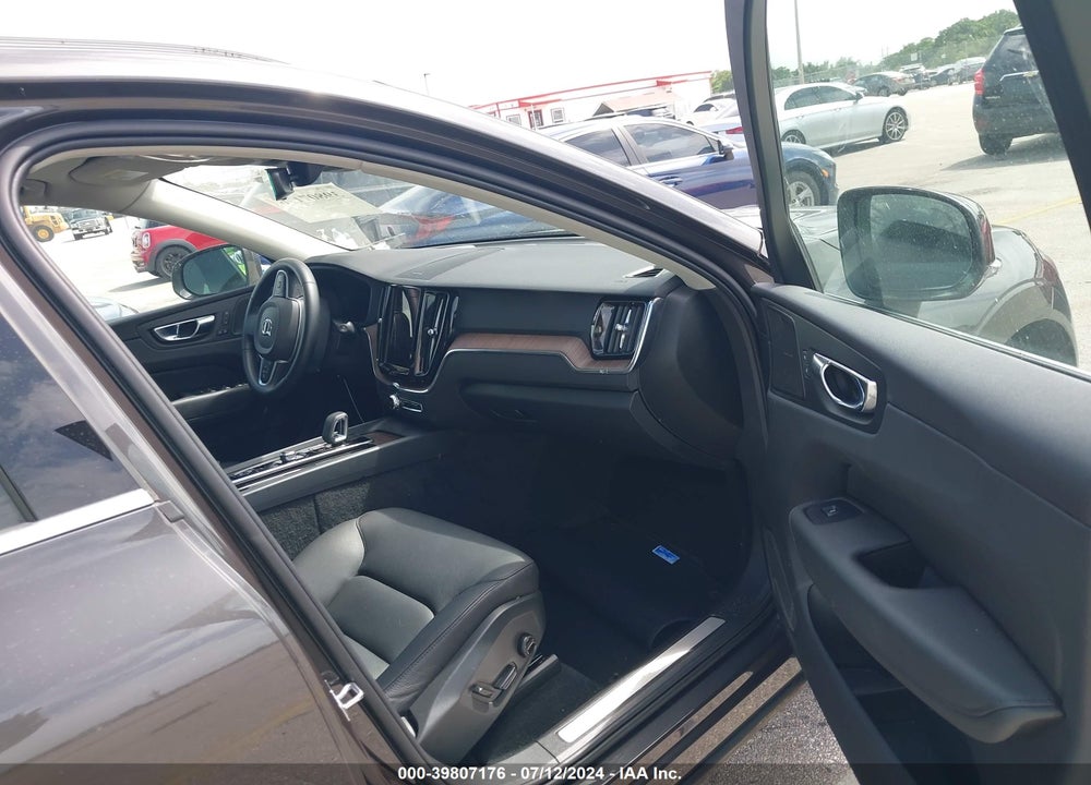 2022 VOLVO XC60 RECHARGE PLUG-IN HYBRID T8 INSCRIPTION EXPRESSION VIN: YV4BR0DZ7N1960440