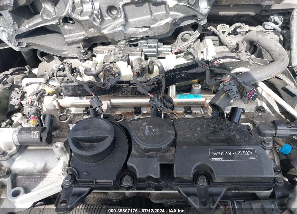 2022 VOLVO XC60 RECHARGE PLUG-IN HYBRID T8 INSCRIPTION EXPRESSION VIN: YV4BR0DZ7N1960440