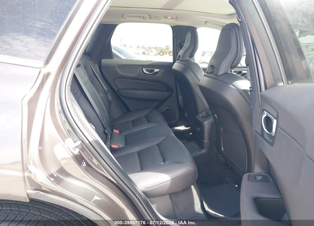 2022 VOLVO XC60 RECHARGE PLUG-IN HYBRID T8 INSCRIPTION EXPRESSION VIN: YV4BR0DZ7N1960440