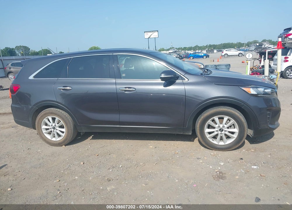 2019 KIA SORENTO 3.3L LX VIN: 5XYPG4A56KG556600