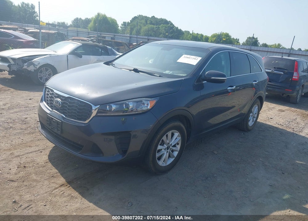 2019 KIA SORENTO 3.3L LX VIN: 5XYPG4A56KG556600