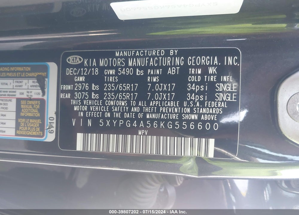 2019 KIA SORENTO 3.3L LX VIN: 5XYPG4A56KG556600