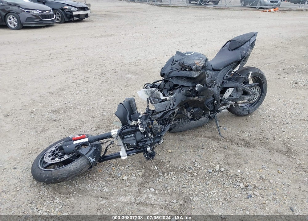 2024 KAWASAKI ZX1002 M VIN: JKBZXVM13RA007217