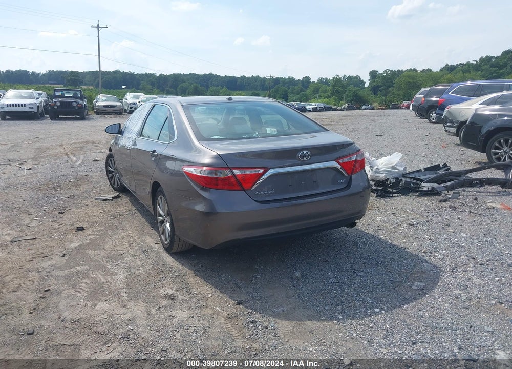 2015 TOYOTA CAMRY XLE VIN: 4T1BF1FK6FU932349