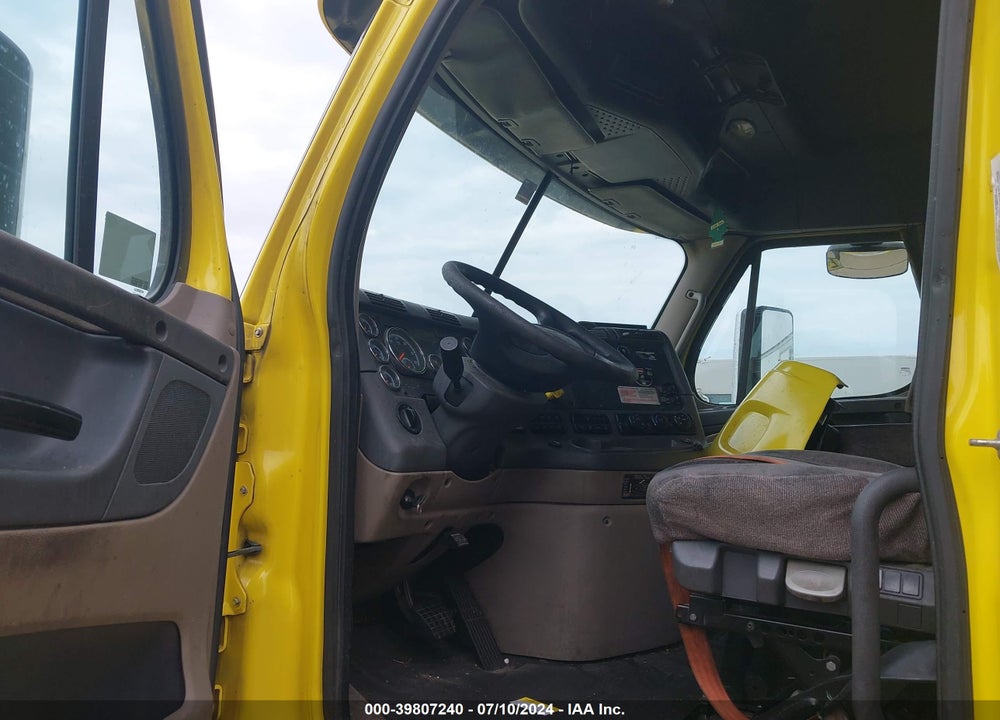 2016 FREIGHTLINER CASCADIA 125 VIN: 1FUJGLDR3GLHE1978