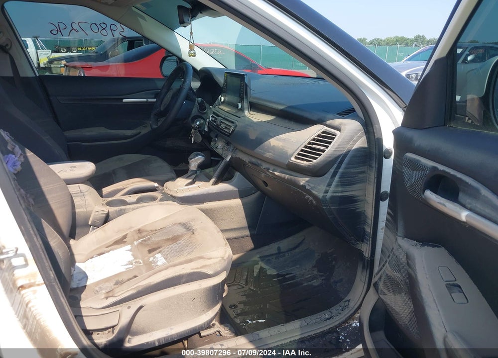 2023 KIA SELTOS LX VIN: KNDEPCAA8P7386159