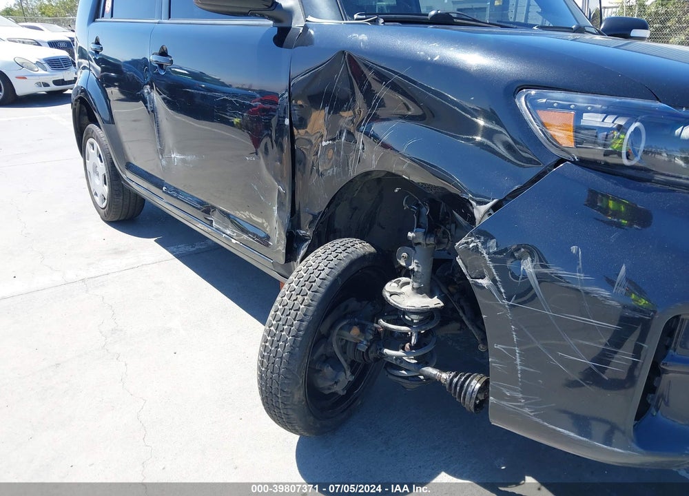 2011 SCION XB VIN: JTLZE4FE1B1129031