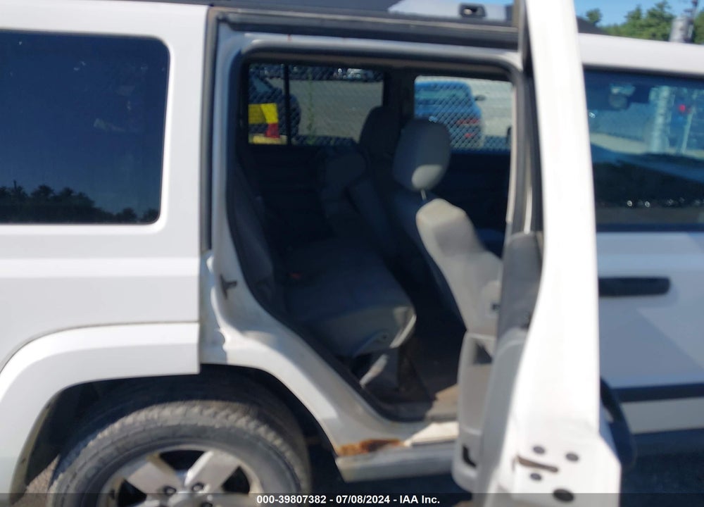 2006 JEEP COMMANDER VIN: 1J8HG48K56C334245