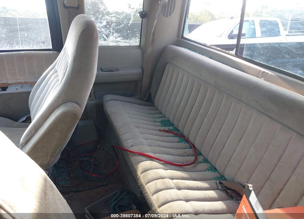 1994 CHEVROLET GMT-400 C1500 VIN: 1GCEC19K6RE246493
