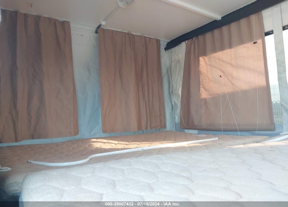 2014 JAYCO JAY SERIES 10FD SPOR VIN: 1UJAJ0AGXE22C0069