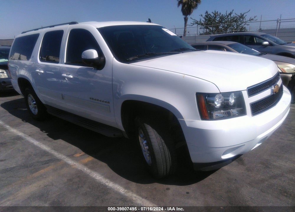 2013 CHEVROLET SUBURBAN 2500 LT VIN: 1GNWKMEG9DR358952