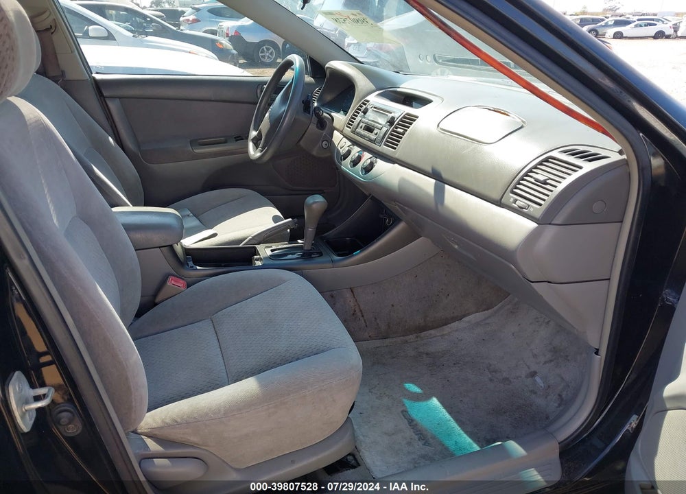 2002 TOYOTA CAMRY LE VIN: 4T1BE32K02U107843